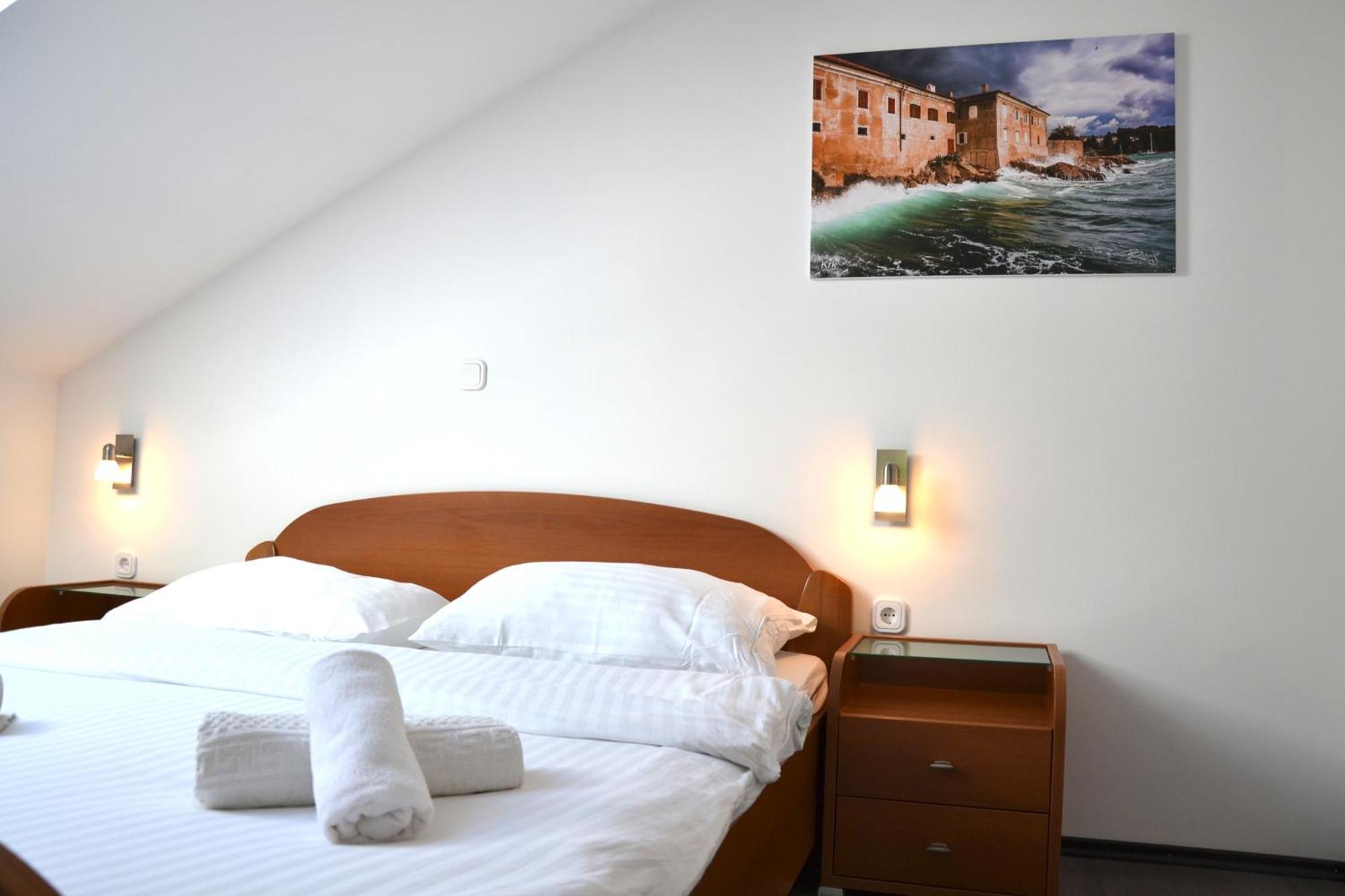 Apartments Monika Bed & Breakfast 1&4 Punat Eksteriør billede